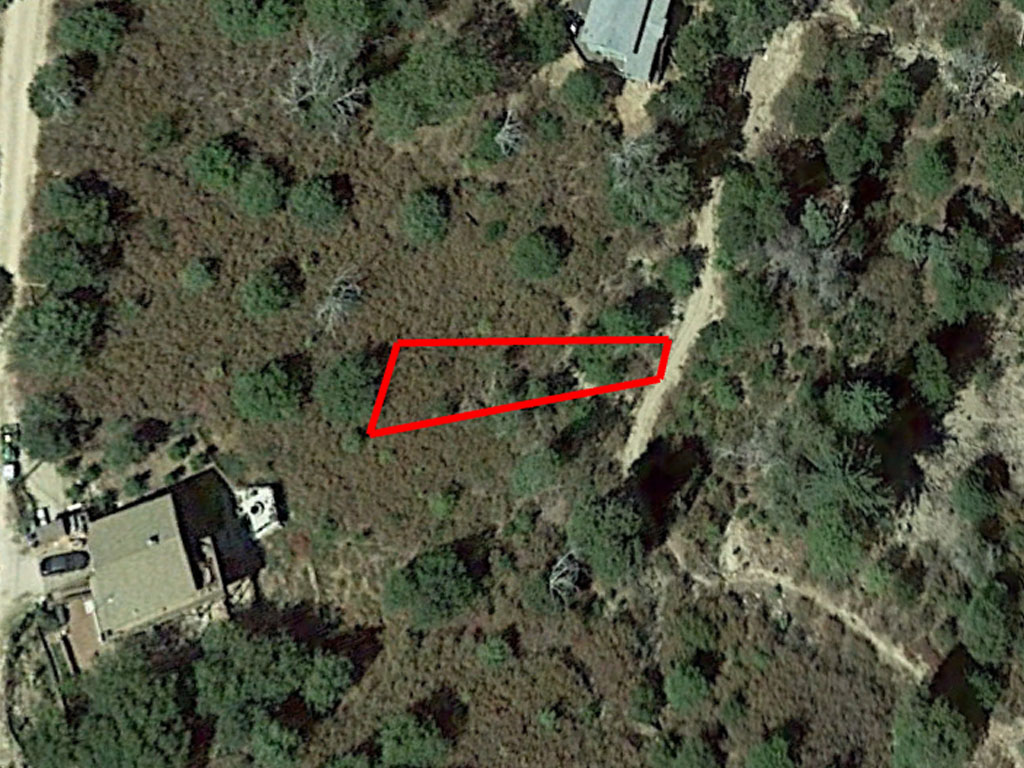 Unique Hillside Real Estate in Cedar Glen LandCentral