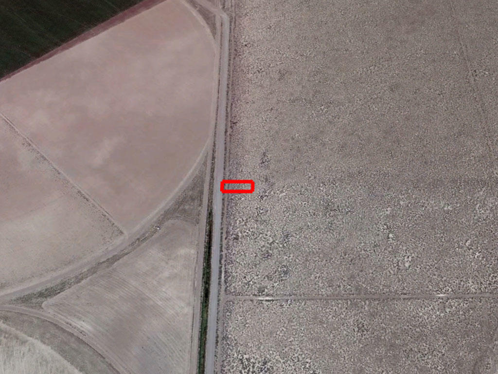 Private open property near UFO Watchtower - Image 2