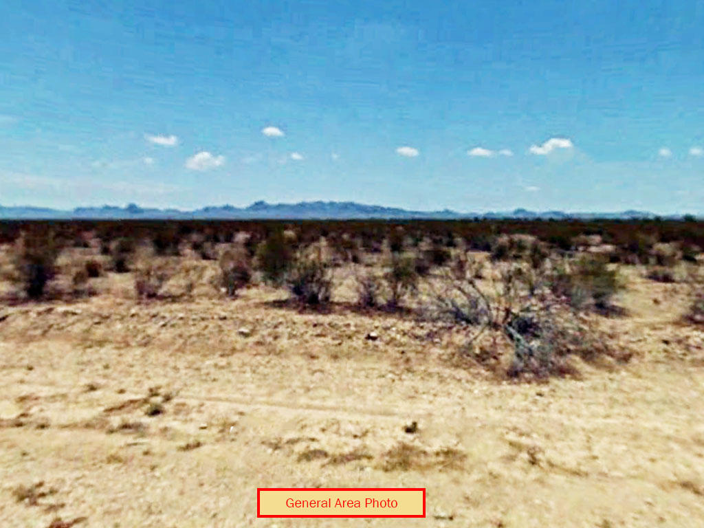 18 Acres of Off Grid Arizona Land - Image 0