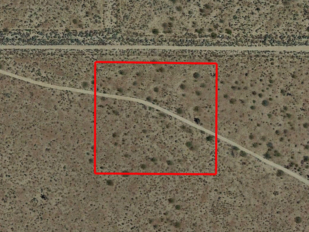 Two and a quarter acres North of Lancaster California - Image 1
