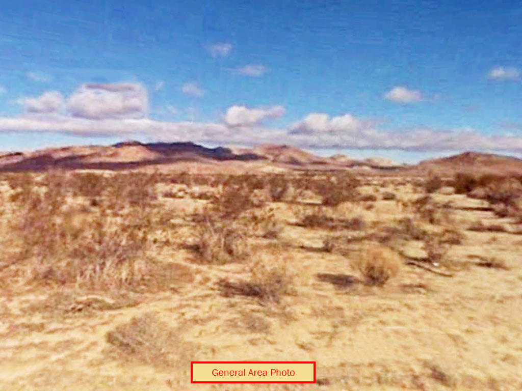 Two and a quarter acres North of Lancaster California - Image 0