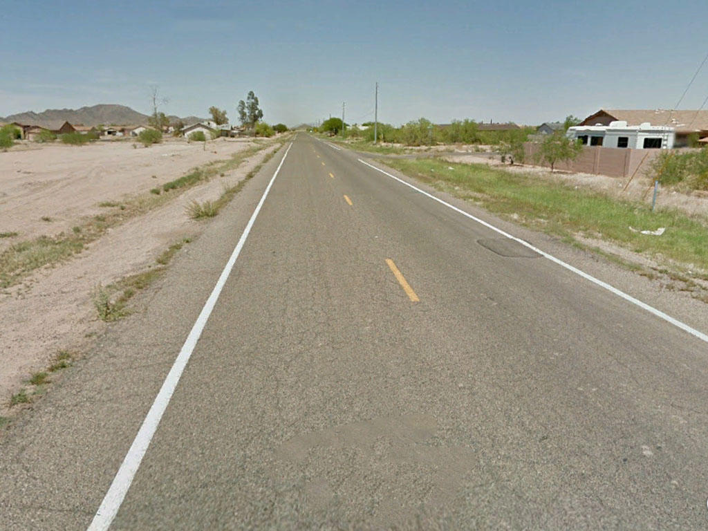 8000 square foot property in beautiful Arizona City - Image 4