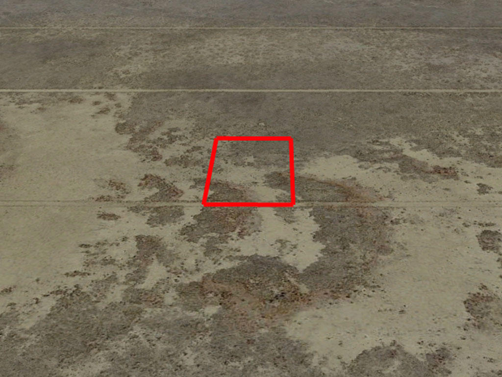 One and a quarter acre in the desert - Image 2