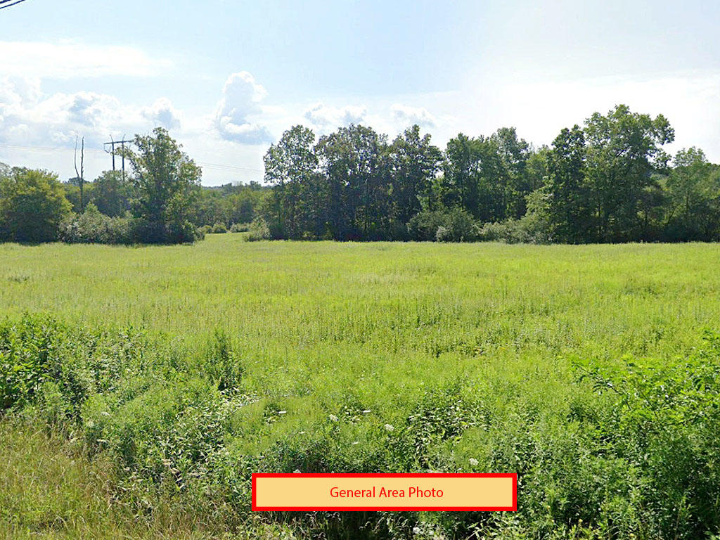 Ideal Vacation Lot in Serene Hickory Hills - Image 3