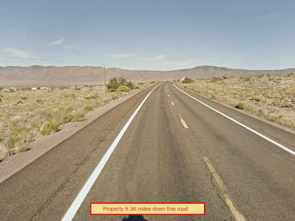 Huge lot between Lake Mead and Lake Mohave - Image 4