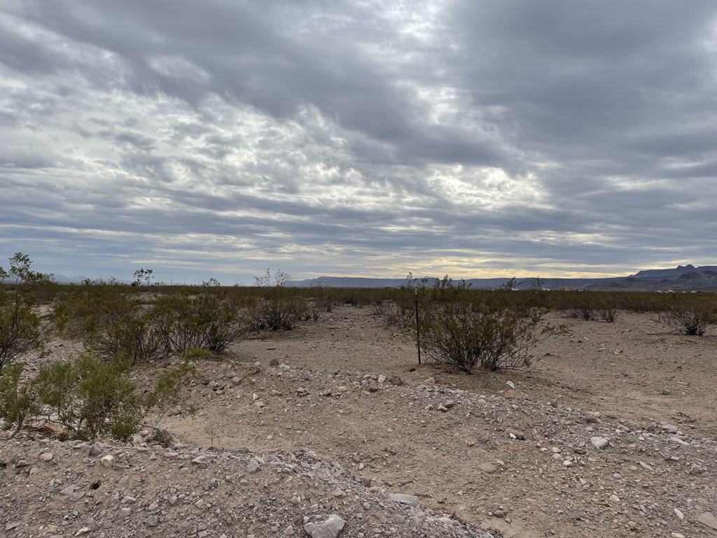 Over 2 acres of Sanctuary Space in Northwestern Arizona - Image 4