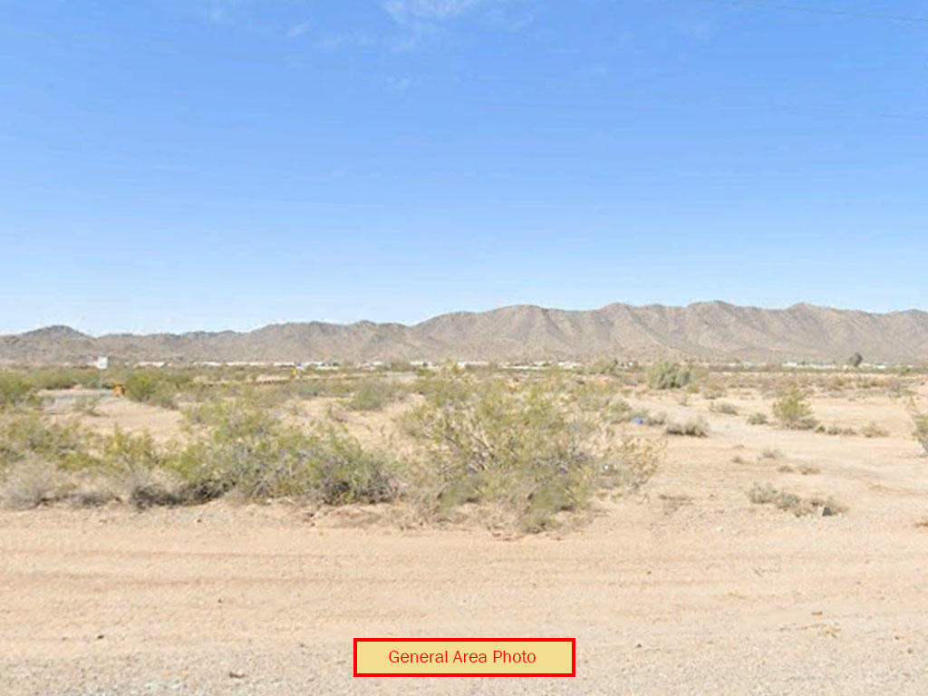 Over a quarter of an acre in the scenic Arizona desert - Image 3
