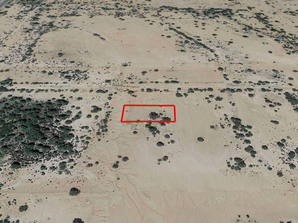 Large Lot in Beautiful Desert Community - Image 2