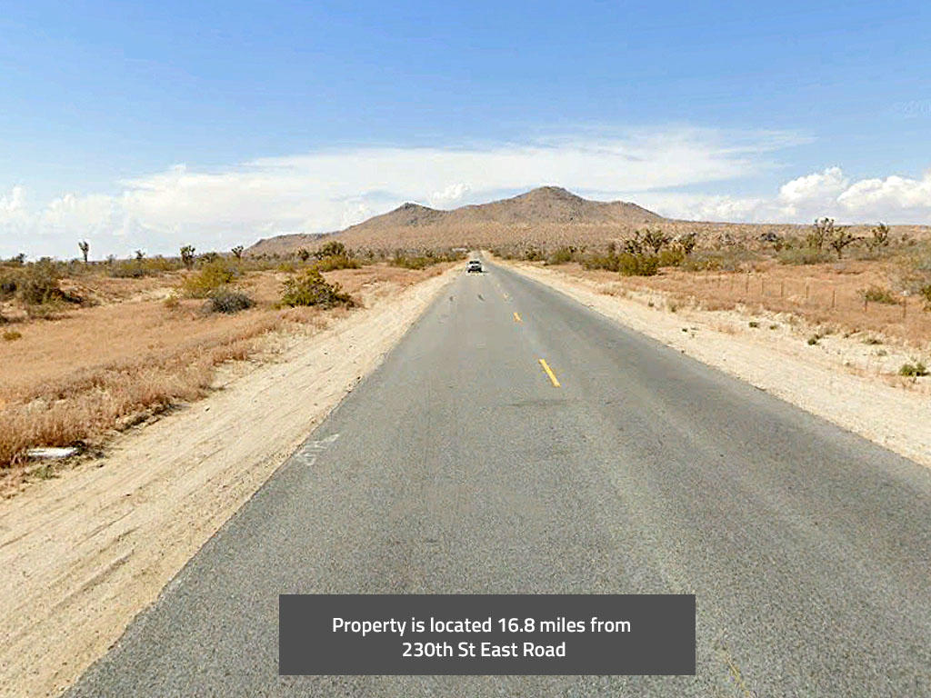 More than 3 acres on a corner lot in the California desert. - Image 4