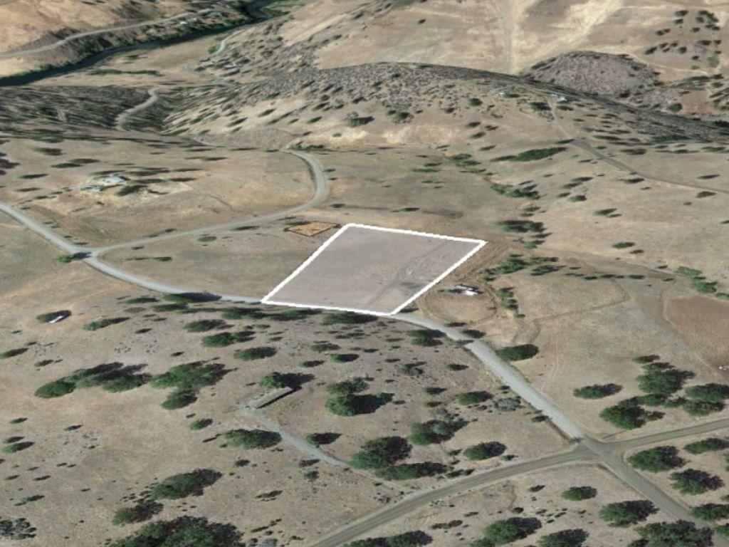 2.5 acres in Northern California just south of the Oregon border - Image 2