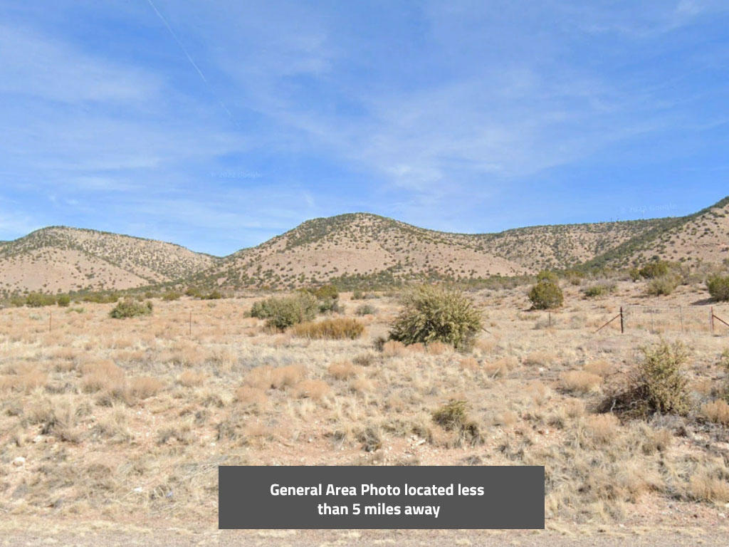 More than 2.5 acres in a perfect desert paradise - Image 0