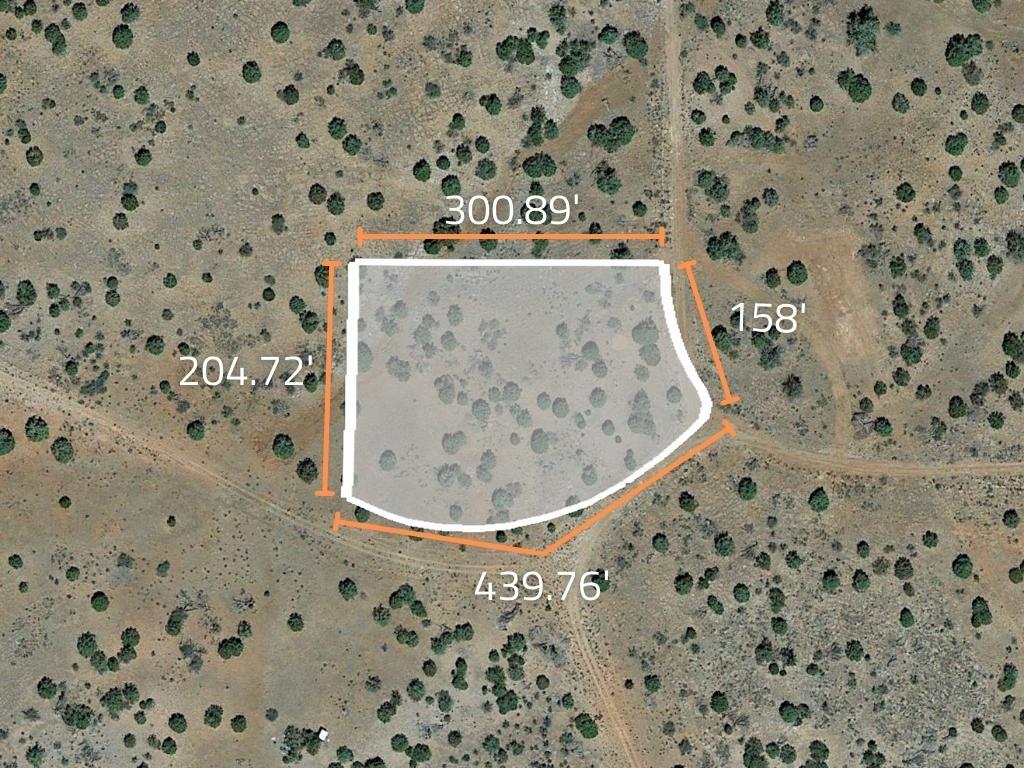 More than an acre and a half on a corner lot in the beautiful desert - Image 1