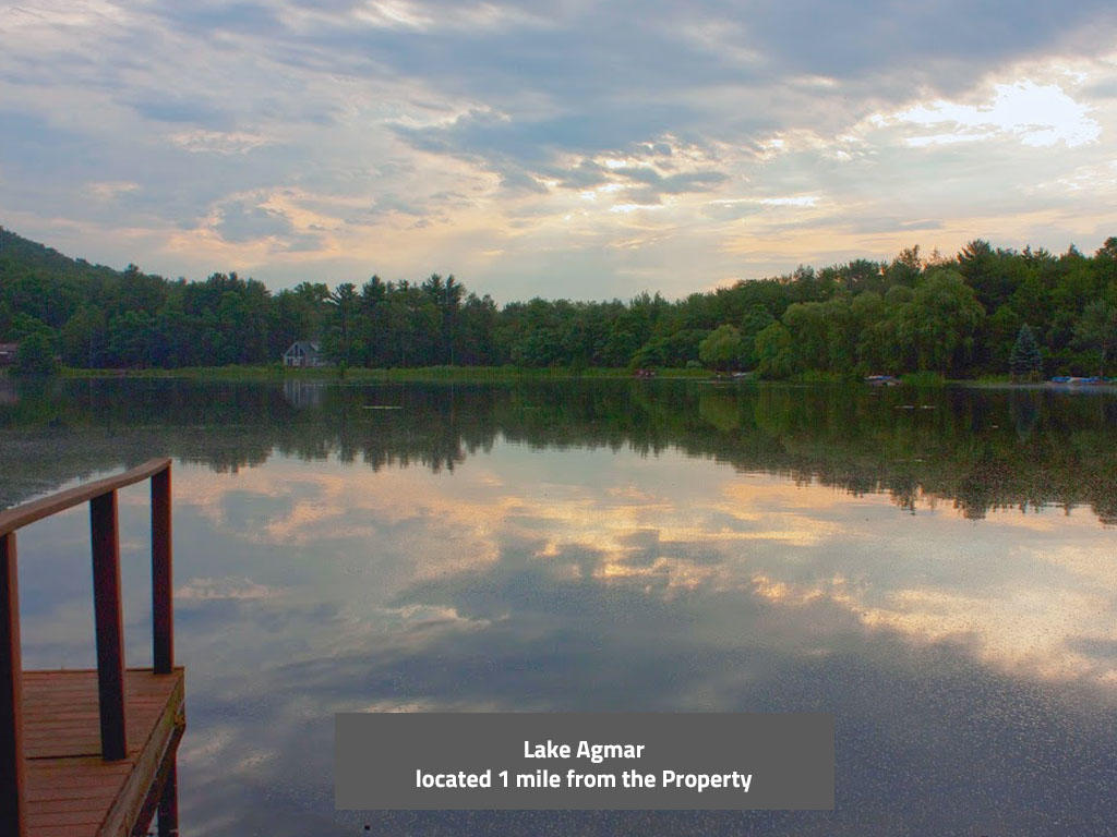 Wooded lot of over half an acre in the beautiful Pocono Mountains - Image 5