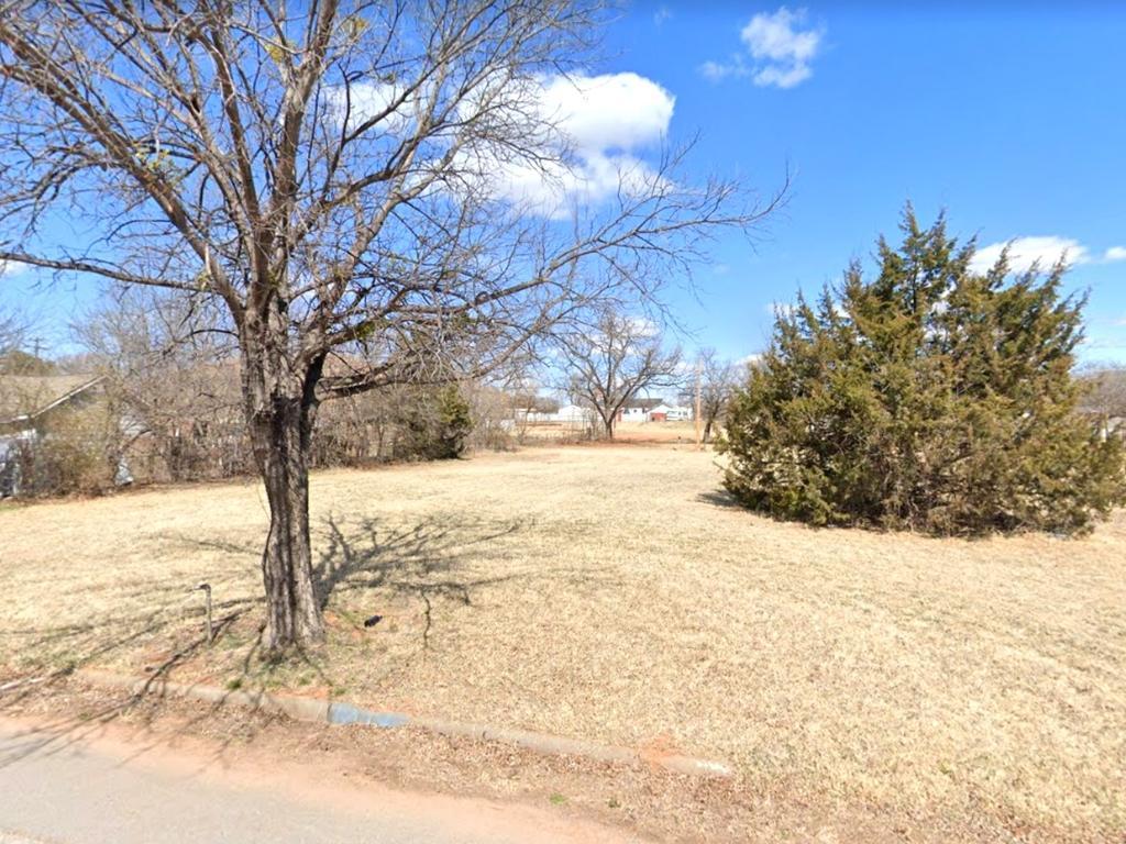 Located in the heart of Wichita Falls, this is a perfect opportunity - Image 3