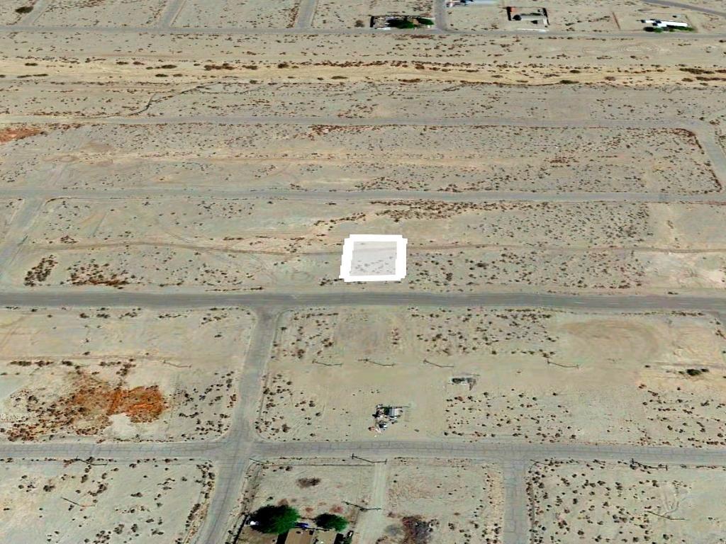 Nice sized lot in the quiet town of Salton City close to the water - Image 2