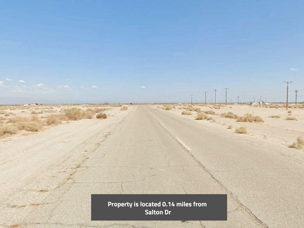 Great, flat lot with just a few homes around in Salton City, CA - Image 4