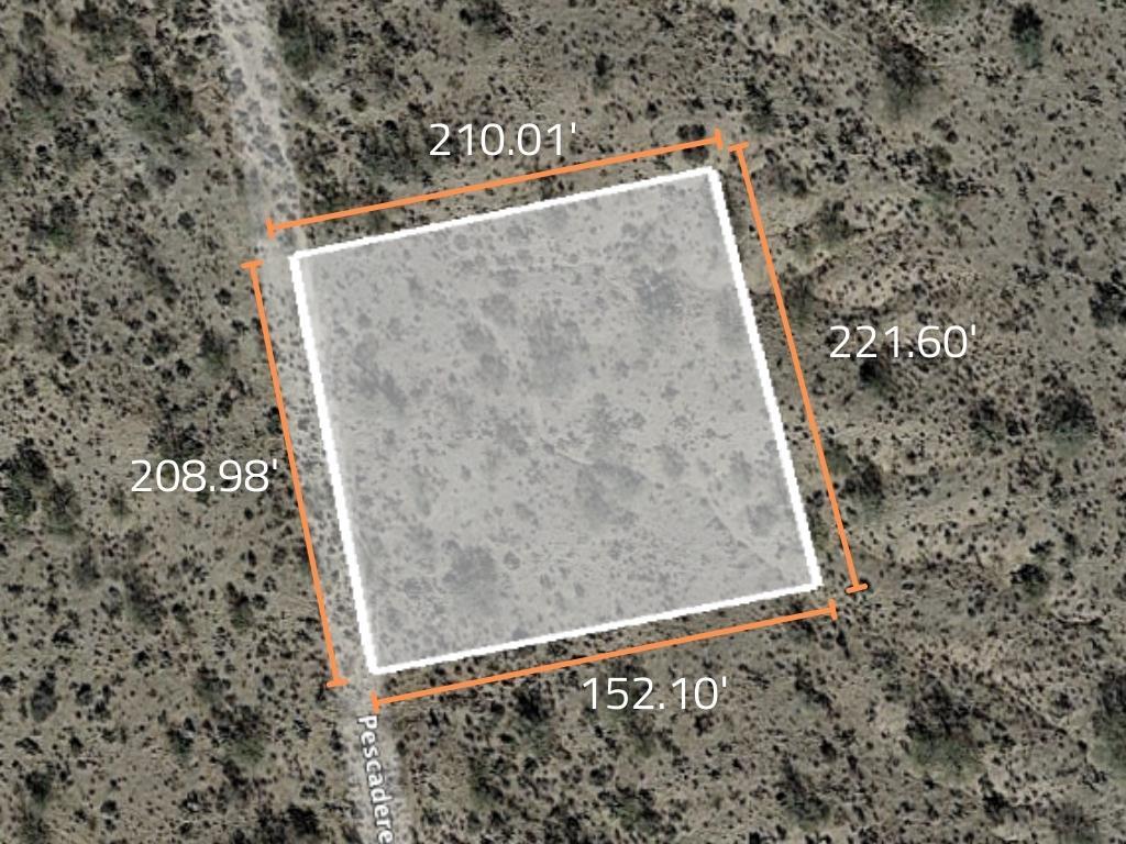Over an acre in a quiet community on the outskirts of Tucson - Image 1