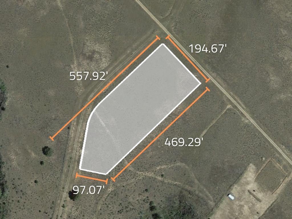 Sprawling 2 Acres in Southern Oregon - Image 1