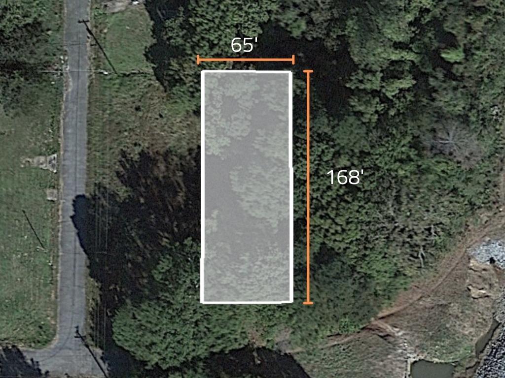 Quarter acre property at the end of the road near the lake - Image 1