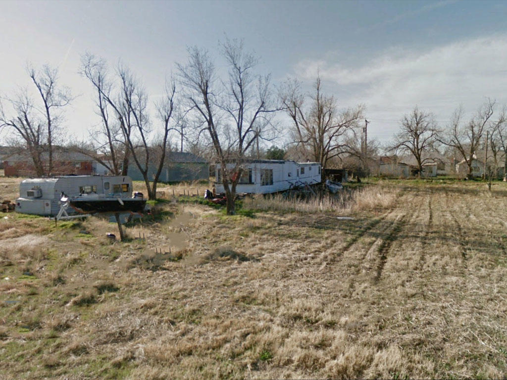 Great property in a small town just south of the Oklahoma Texas border - Image 0