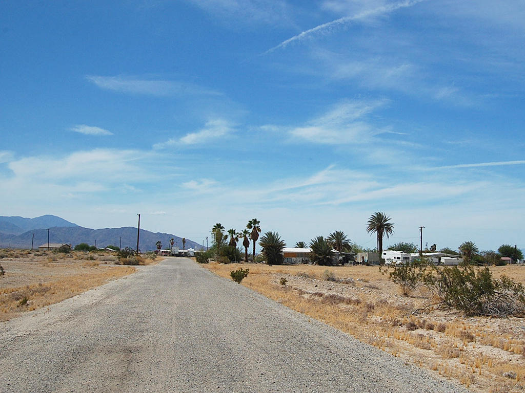Beautiful Lot 2 Miles from Salton Sea LandCentral