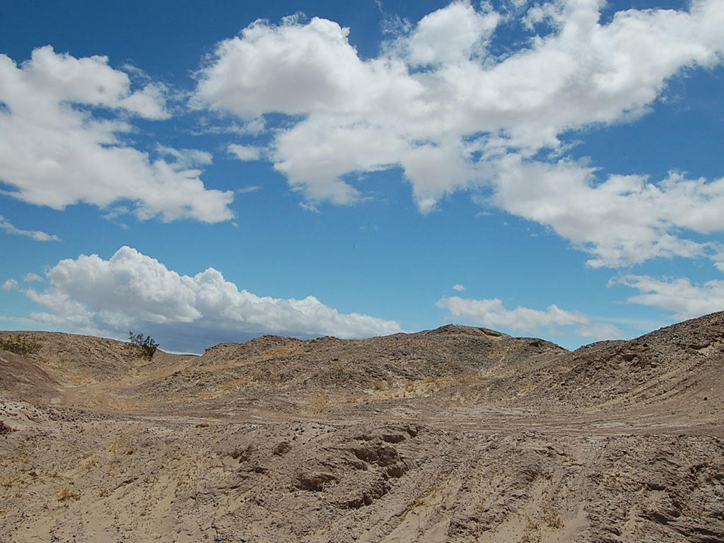 Twelve Acres of Undeveloped Land Near the Salton Sea LandCentral