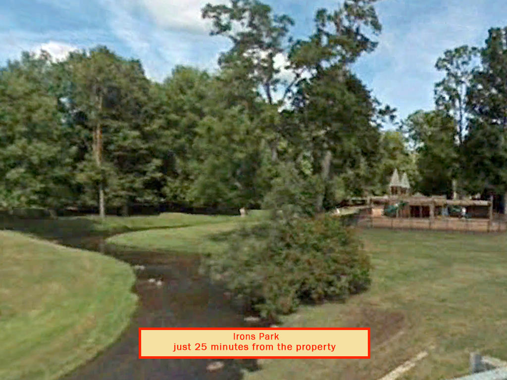 Beautiful Lot with Access to Lake Lancer LandCentral